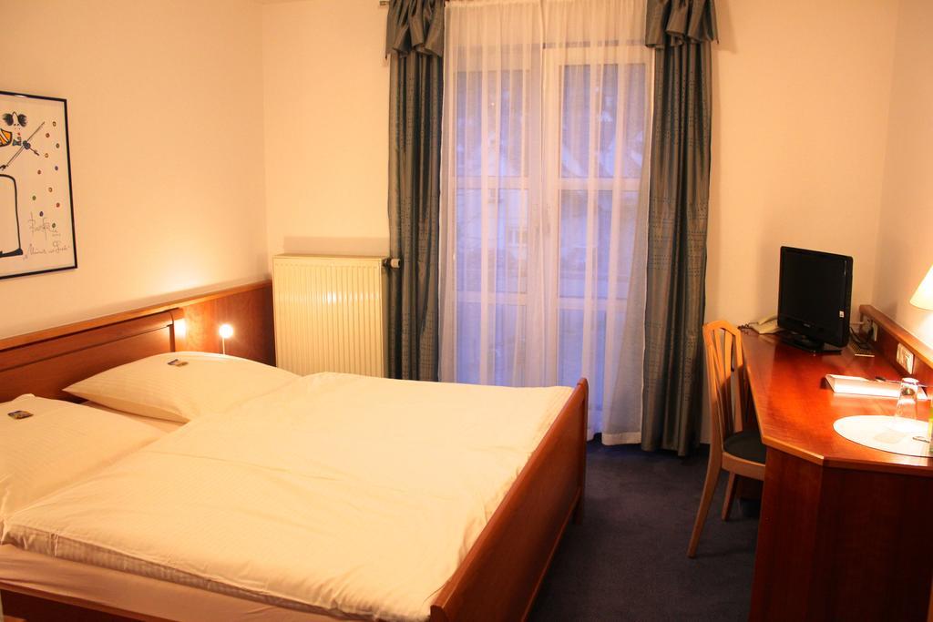 Hotel Gasthaus Bock رايشنباخ آن دير إف الغرفة الصورة